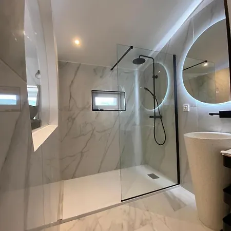 04a2 - Paradise Love In Provence - Le Loft Etoile - Spa Privatif Апартаменты Reillanne